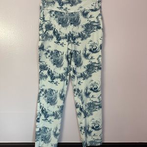 Summer pants . Size M. Made in Italy .
